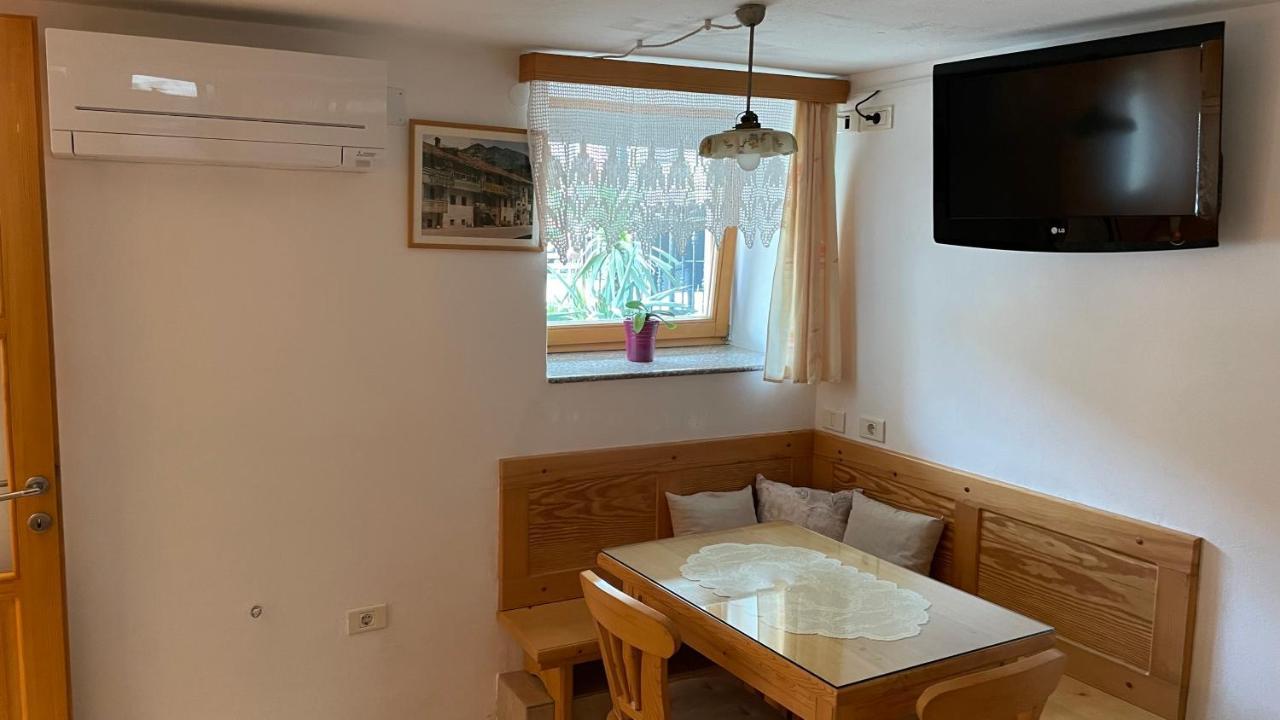 Apartma Zotler Apartment โคบาริด ภายนอก รูปภาพ